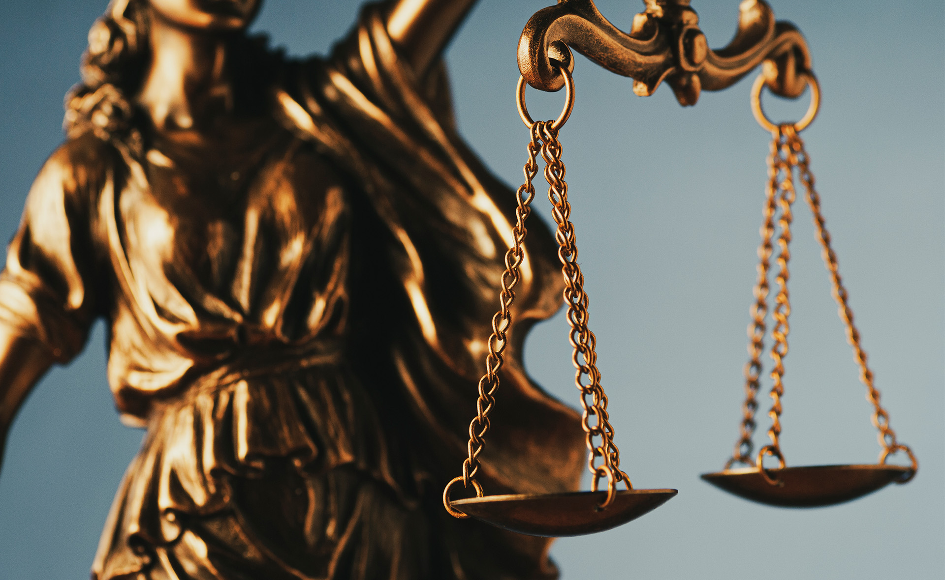  Boris Becker recently failed to reveal his full financial situation during his bankruptcy process resulting in a prison sentence for the ex-champion. Why is full disclosure of assets so important in personal bankruptcy and business insolvency? 
 &nbsp; 